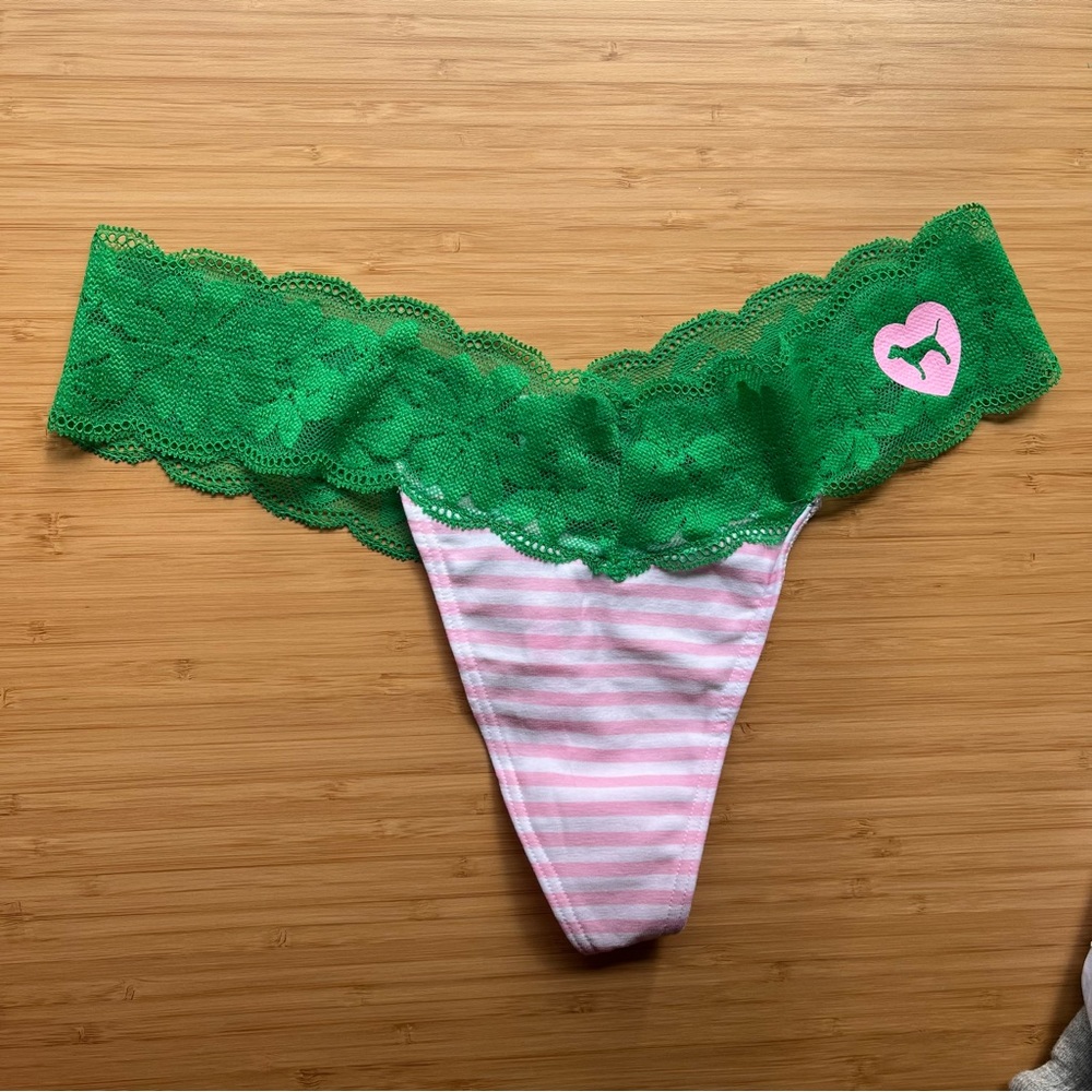 VS Thongs